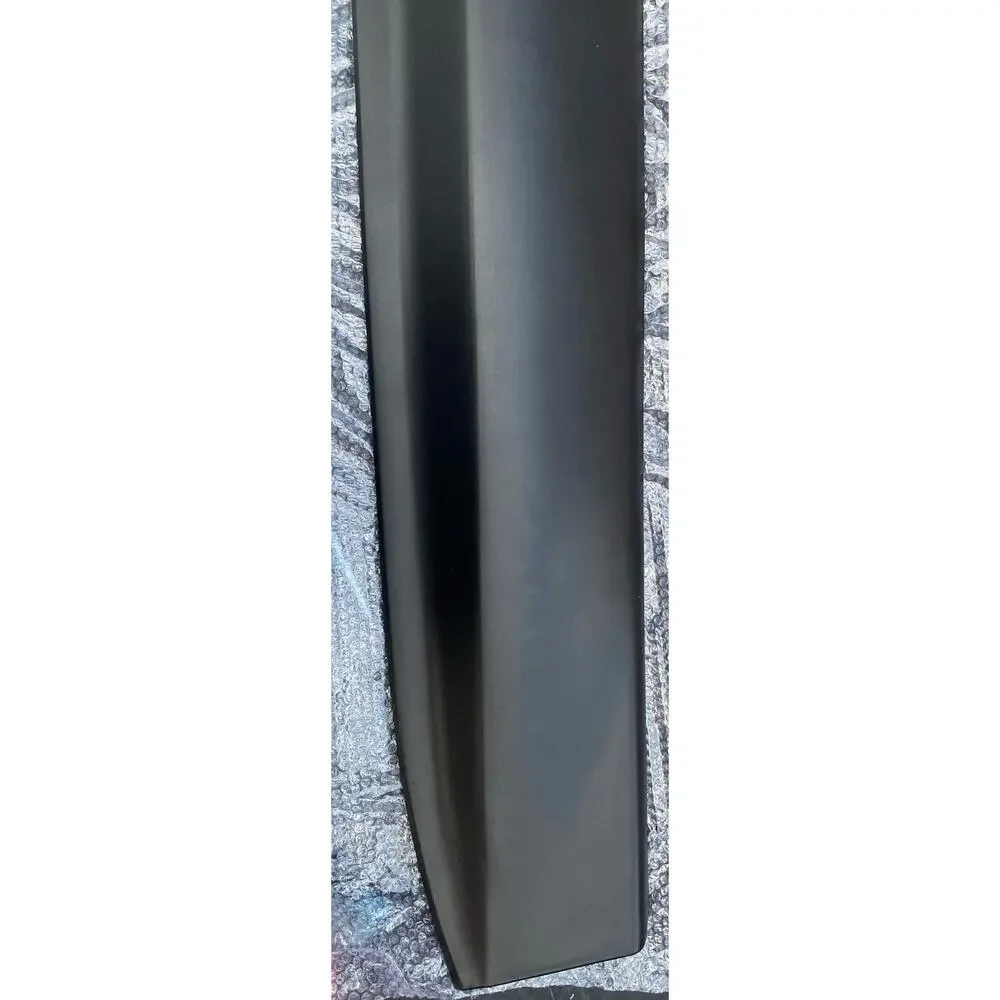 Lower Molding Garnish Front Right Door